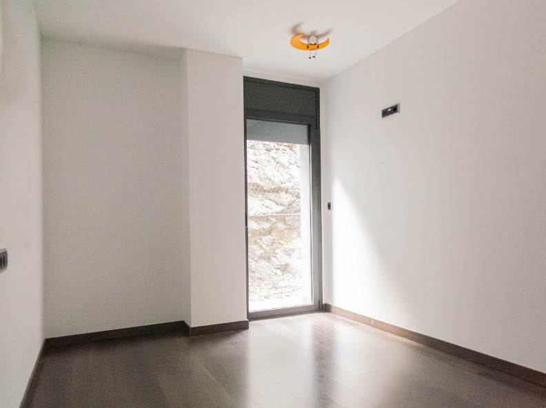 Piso en venta en Ordino, 3 habitaciones, 140 metros